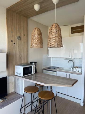 Studio Cabine Vue Mer Et Port Карнон-Плаж Экстерьер фото